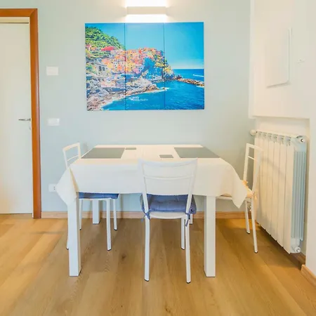 106 - Casa Di Alice, Fronte Vista Mare,20metri Spiaggia Apartment *
