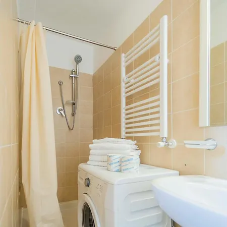 106 - Casa Di Alice, Fronte Vista Mare,20metri Spiaggia Apartment *