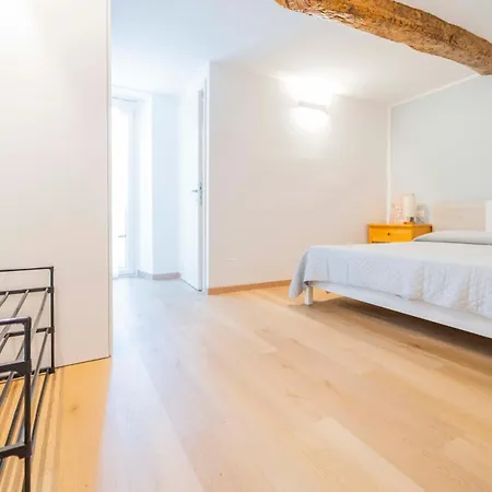 106 - Casa Di Alice, Fronte Vista Mare,20metri Spiaggia